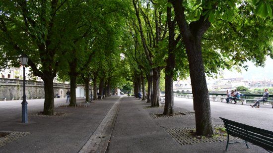 Parc des Bastions